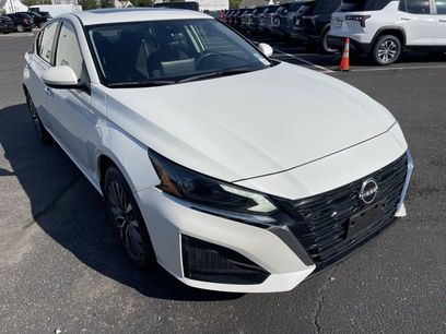 Used 2023 Nissan Altima 2.5 SV w/ SV Premium Package