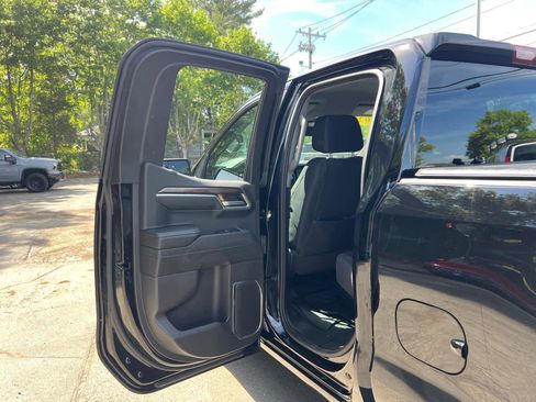 Certified 2024 Chevrolet Silverado 1500 LT AWD/4WD image 30
