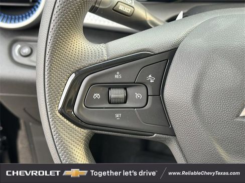 New 2026 Chevrolet Trax LT w/ Driver Confidence Package image 13