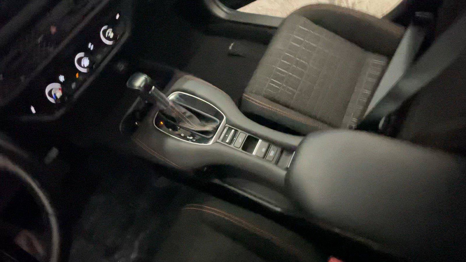 Certified 2024 Honda HR-V Sport image 38