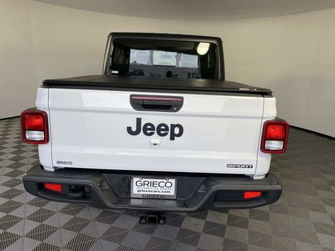 Used 2021 Jeep Gladiator Sport w/ Trailer Tow Package AWD/4WD image 7
