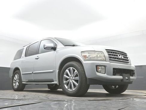 Used 2010 INFINITI QX56 4WD w/ Technology Pkg image 27