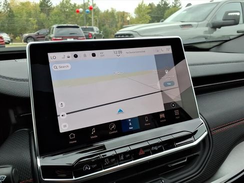 New 2026 Jeep Compass Trailhawk w/ Sun, Sound & Navigation Group image 22