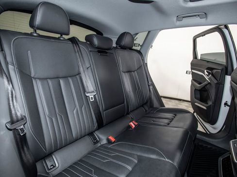 Used 2019 Audi e-tron Prestige AWD/4WD image 15