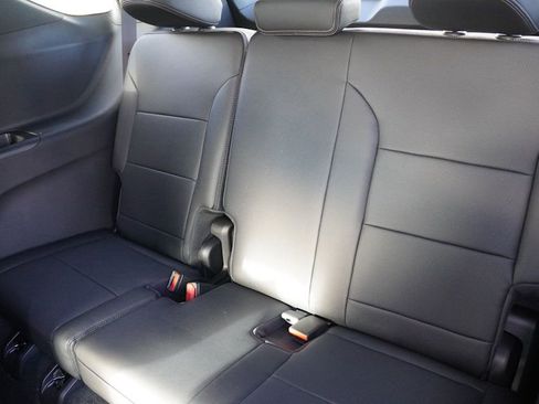 New 2026 Chevrolet Traverse High Country image 12