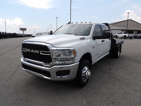 Used 2024 RAM 3500 SLT w/ Quick Order Package 2YG SLT AWD/4WD image 58