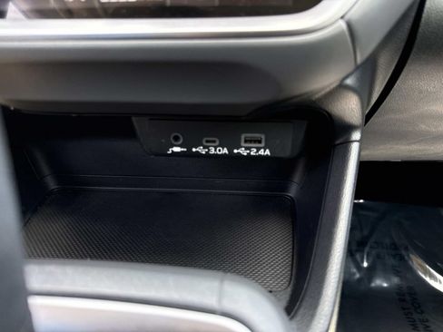 Certified 2024 Subaru Crosstrek 2.0i Premium AWD/4WD image 32