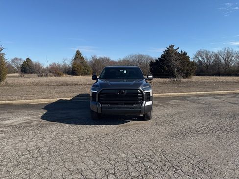 New 2025 Toyota Tundra SR5 image 9