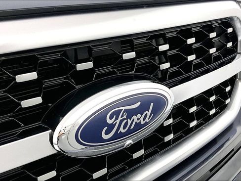 Used 2022 Ford F150 Platinum w/ Equipment Group 701A High AWD/4WD image 30
