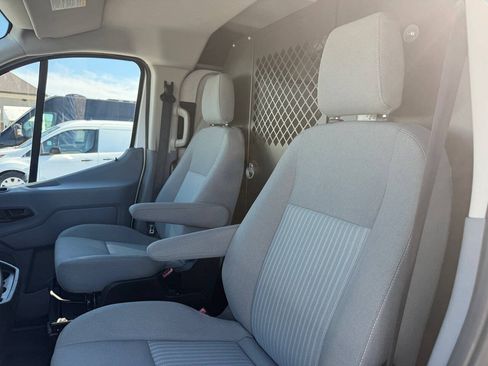 Used 2015 Ford Transit 150 130 Low Roof RWD image 15