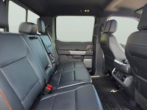 Used 2024 Ford F150 Lariat w/ FX4 Off-Road Package image 29