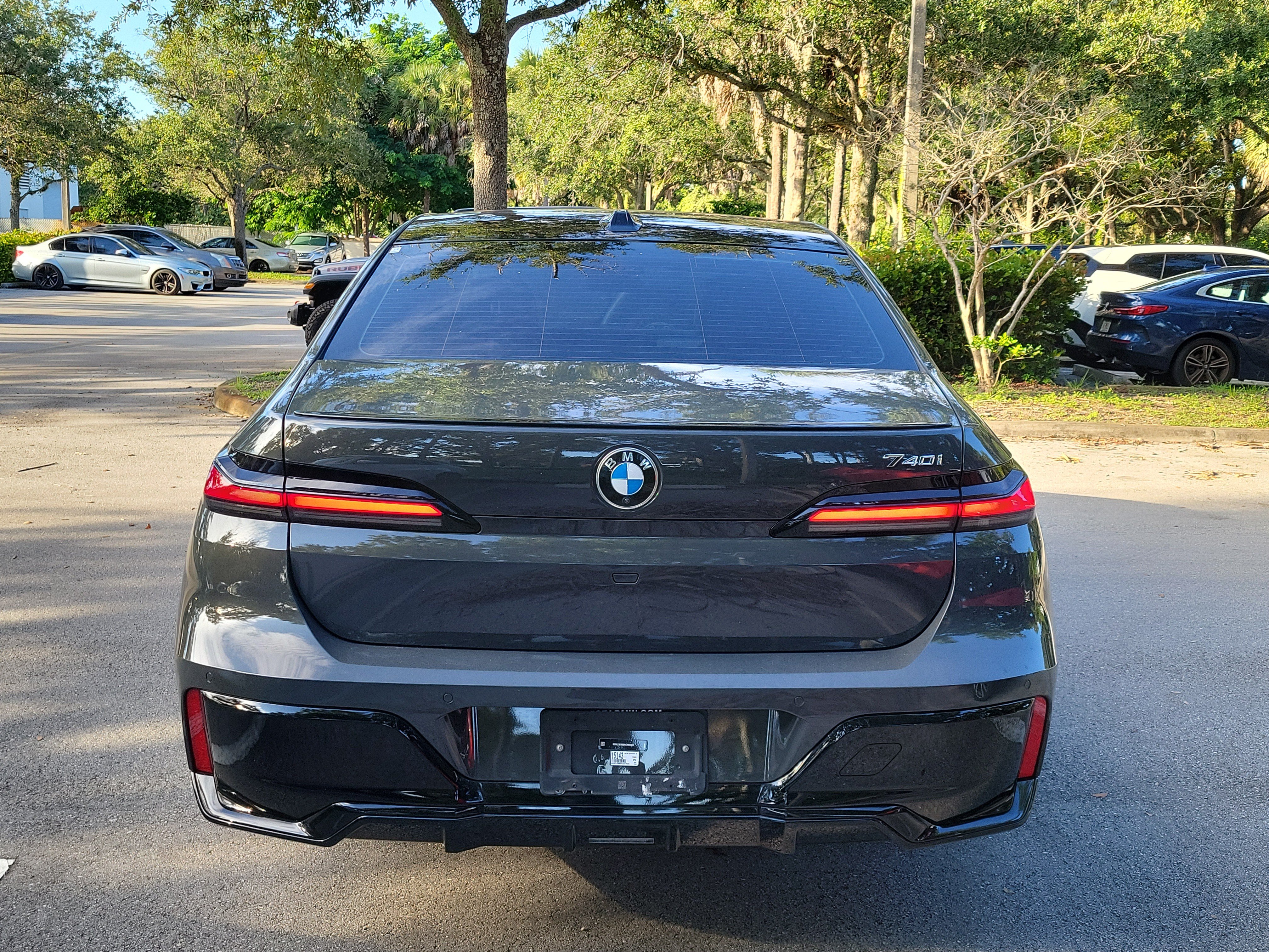 Certified 2023 BMW 740i RWD image 5