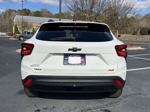 Certified 2026 Chevrolet Trax RS w/ Sunroof Package image 18