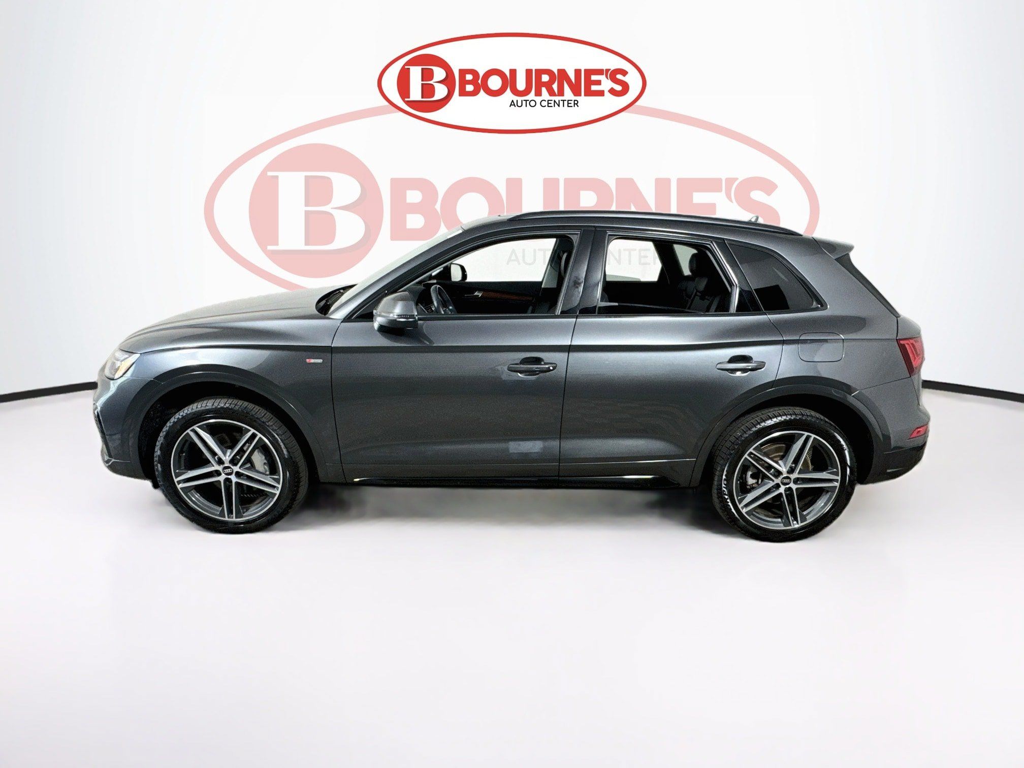 Used 2023 Audi Q5 e Premium Plus w/ Premium Plus Package AWD/4WD image 8