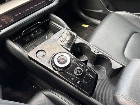 Used 2023 Kia Sportage EX image 26