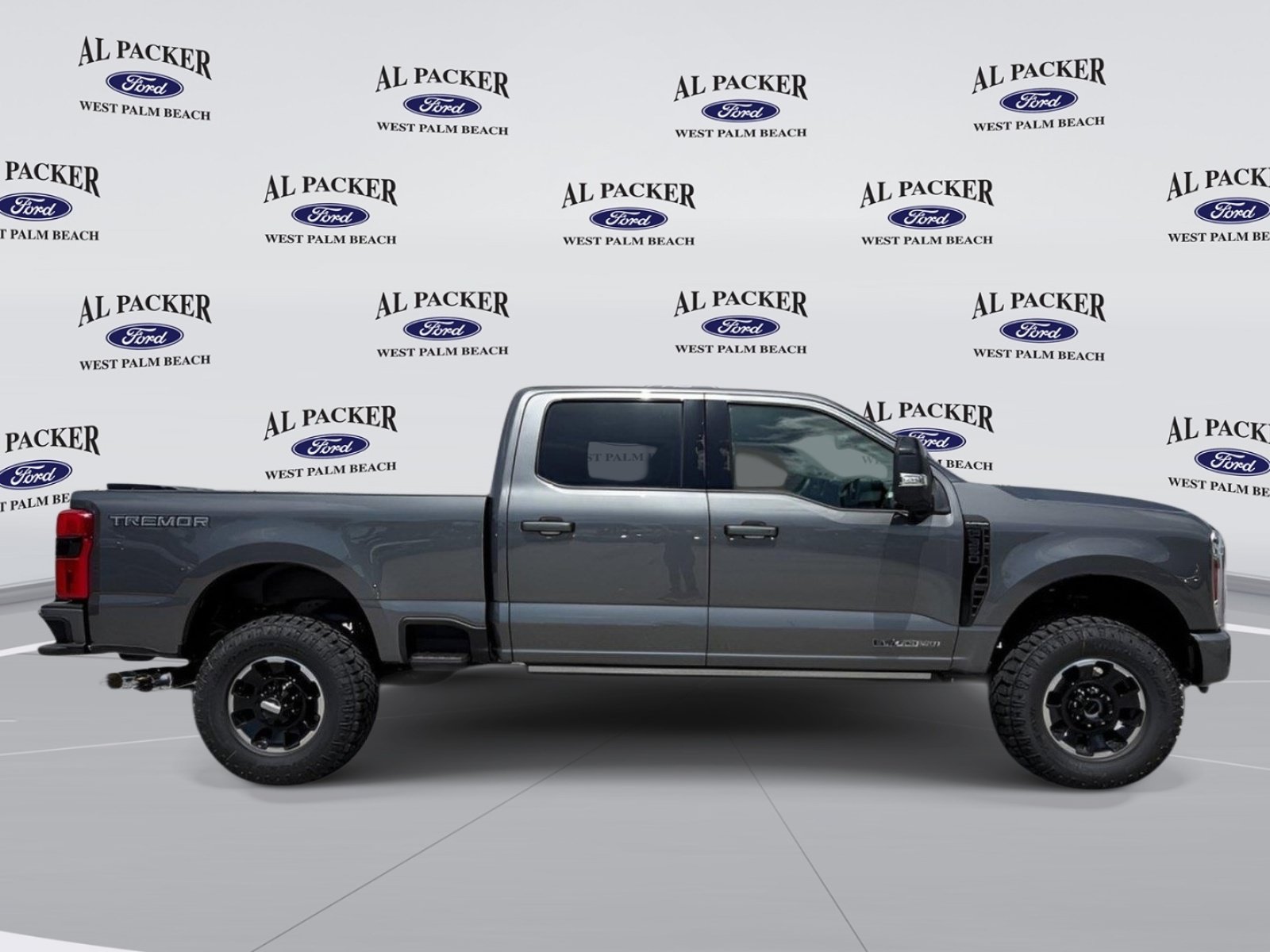 New 2026 Ford F350 Platinum w/ Tremor Off-Road Package AWD/4WD image 8