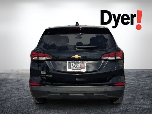 Certified 2023 Chevrolet Equinox LS w/ LS Convenience Package FWD image 5