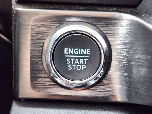Used 2024 Ford F350 Lariat w/ Lariat Ultimate Package AWD/4WD image 35