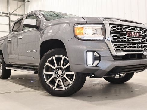 Used 2021 GMC Canyon Denali image 39