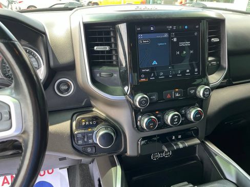 Used 2022 RAM 1500 Big Horn AWD/4WD image 9