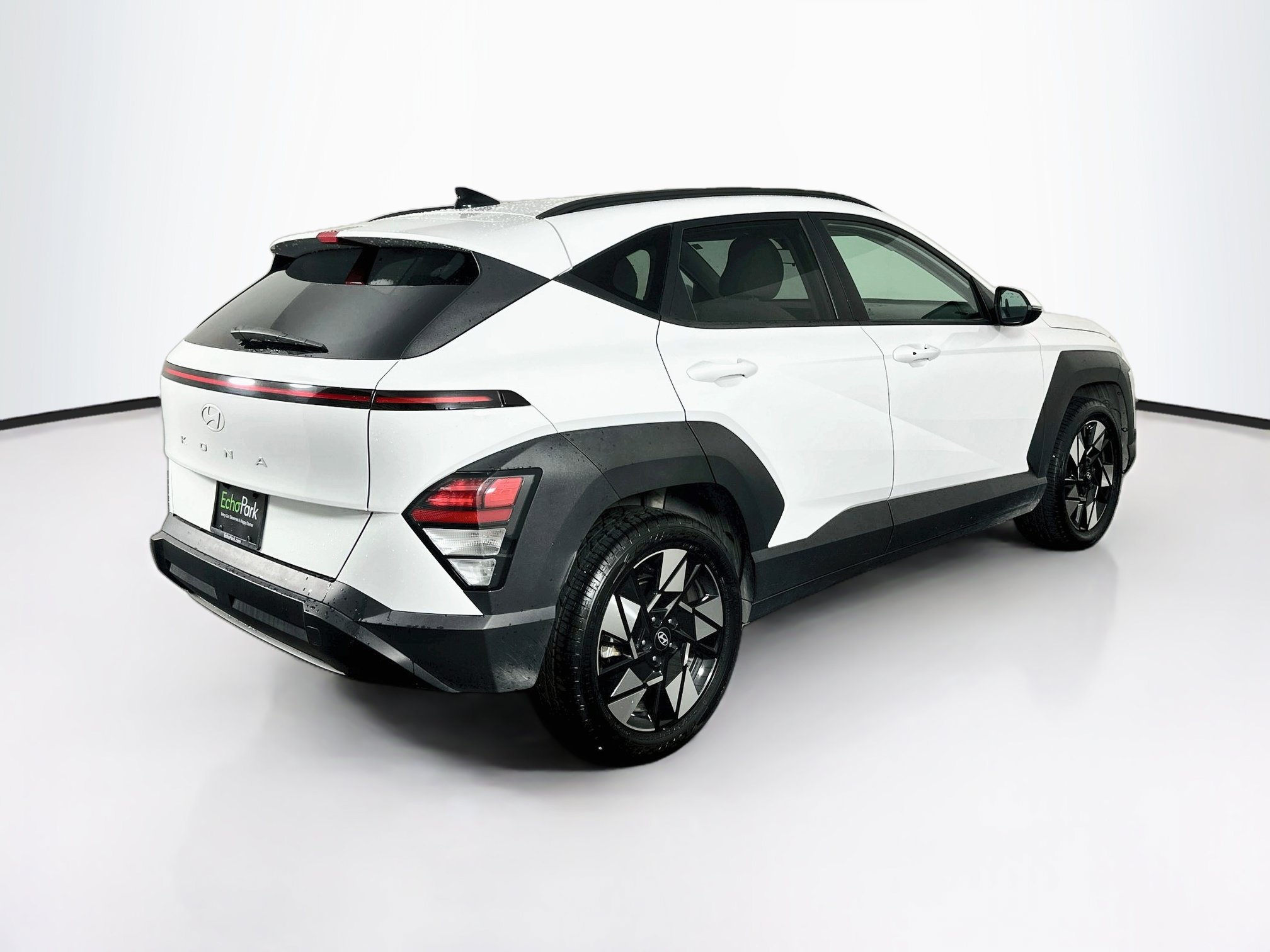 Used 2025 Hyundai Kona SEL FWD image 9