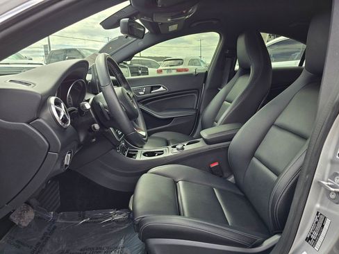 Used 2018 Mercedes-Benz CLA 250 4MATIC image 21
