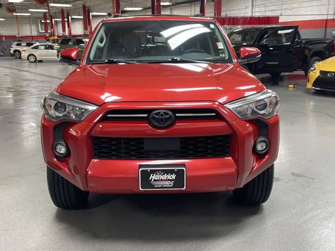 Used 2022 Toyota 4Runner SR5 Premium w/ Moonroof Package image 3