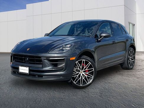 Certified 2023 Porsche Macan S AWD/4WD image 1