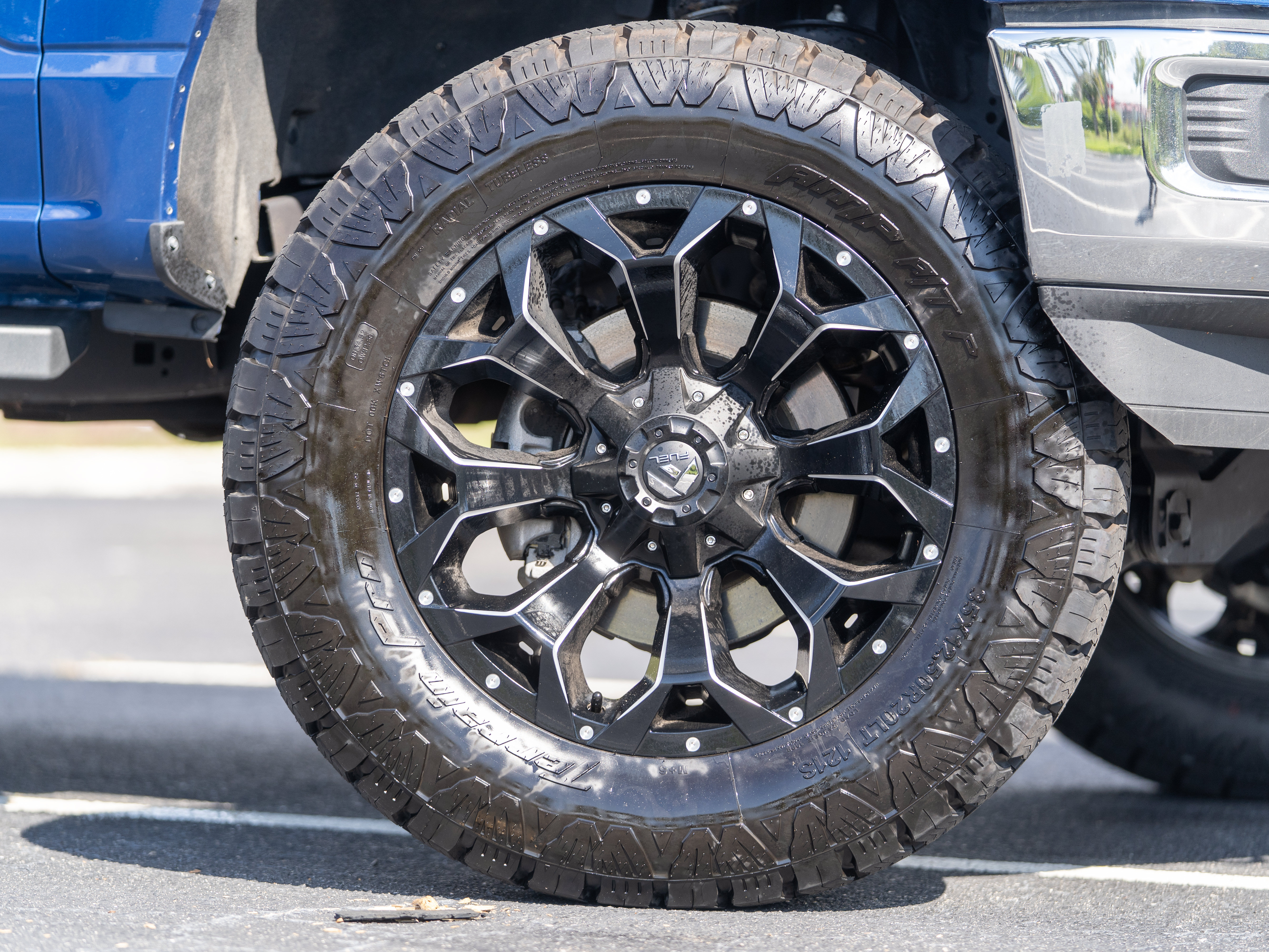 Used 2025 Ford F150 XLT w/ Equipment Group 301A Standard AWD/4WD image 39
