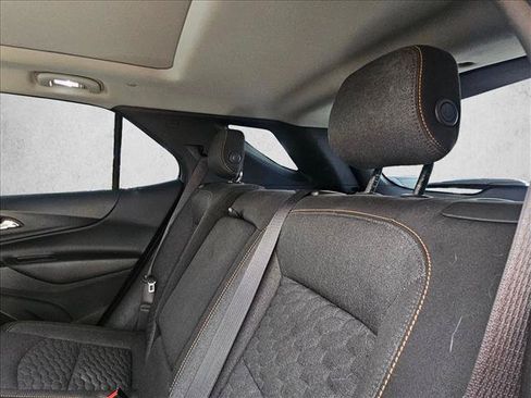 Used 2019 Chevrolet Equinox LT w/ Sun & Navigation Package AWD/4WD image 16