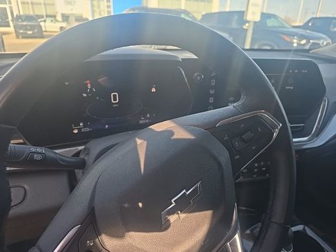 Used 2024 Chevrolet Trax ACTIV image 12