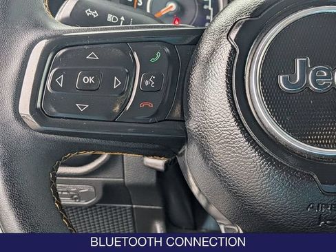 Used 2025 Jeep Wrangler Unlimited Sport AWD/4WD image 19