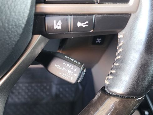 Used 2021 Lexus GX 460 Premium w/ Premium Package AWD/4WD image 37