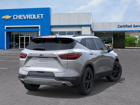 New 2026 Chevrolet Blazer LT w/ Convenience Package FWD image 4