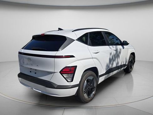 Certified 2024 Hyundai Kona SEL FWD image 6