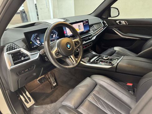 Certified 2025 BMW X5 M60i w/ Executive Package AWD/4WD image 10