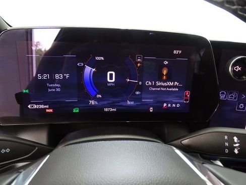 Used 2025 Chevrolet Equinox EV LT AWD/4WD image 14