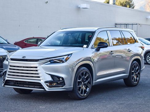New 2026 Lexus TX 500h AWD image 3