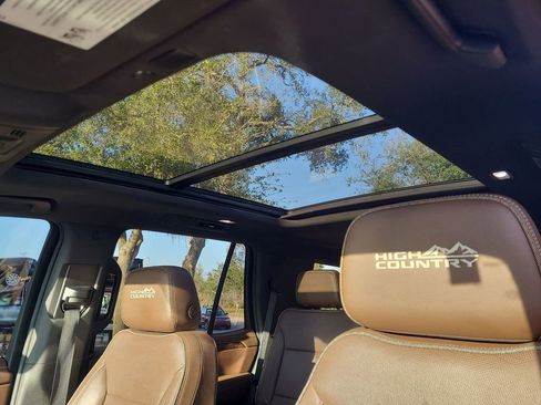 Used 2021 Chevrolet Tahoe High Country image 27