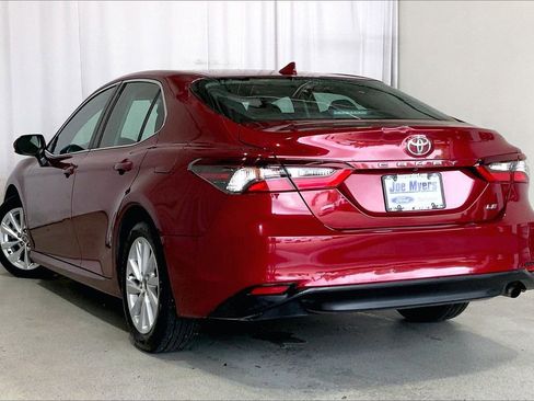 Used 2022 Toyota Camry LE FWD image 10