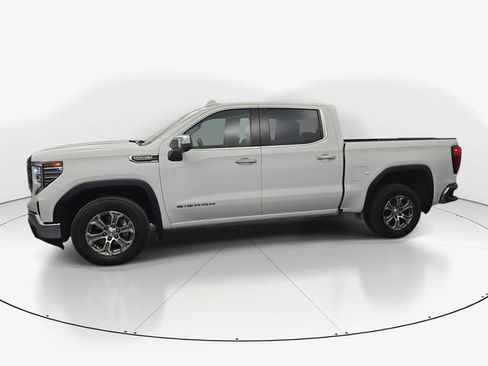 Used 2025 GMC Sierra 1500 SLT RWD image 7