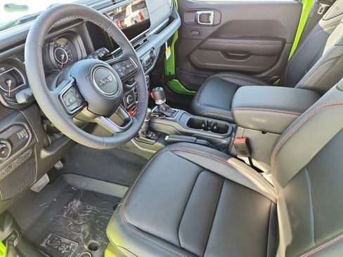 New 2026 Jeep Wrangler Unlimited Rubicon AWD/4WD image 11
