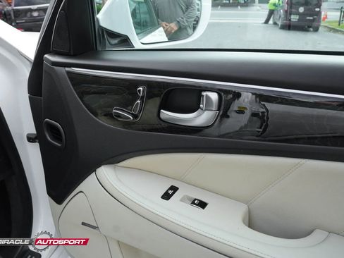 Used 2016 Hyundai Equus Ultimate image 31