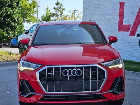 Used 2025 Audi Q3 2.0T Premium AWD/4WD image 2