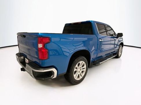 Used 2023 Chevrolet Silverado 1500 LTZ w/ Z71 Off-Road Package AWD/4WD image 6