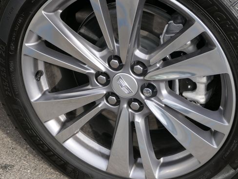 New 2025 Cadillac XT6 Premium Luxury image 11