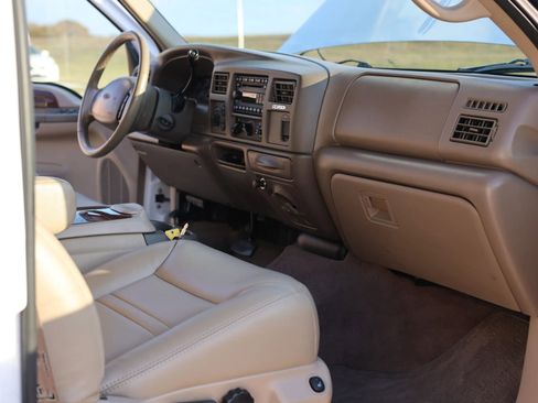 Used 2001 Ford Excursion Limited image 20