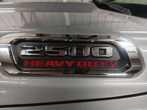 Used 2021 RAM 2500 Limited image 9