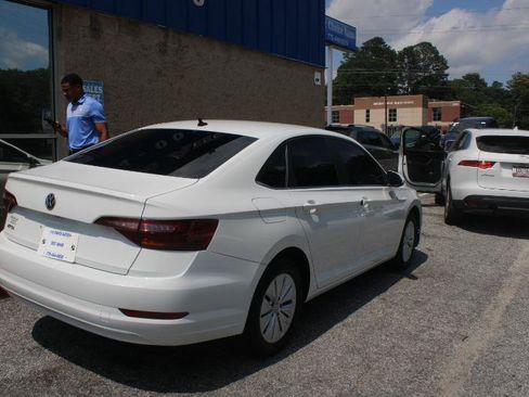 Used 2019 Volkswagen Jetta S FWD image 4