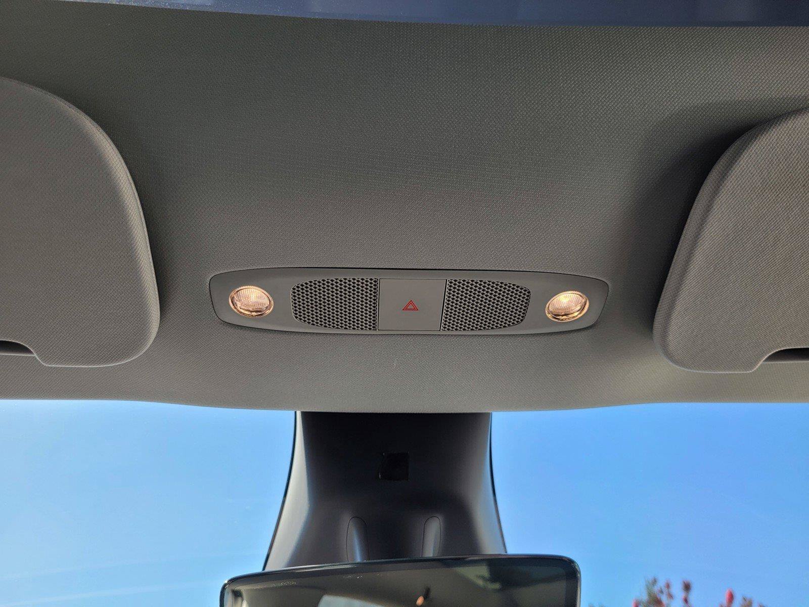 Used 2023 Tesla Model Y AWD image 29